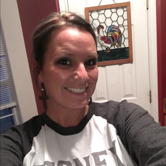 Meet your Posher, Sarah - Picture 1 of 1